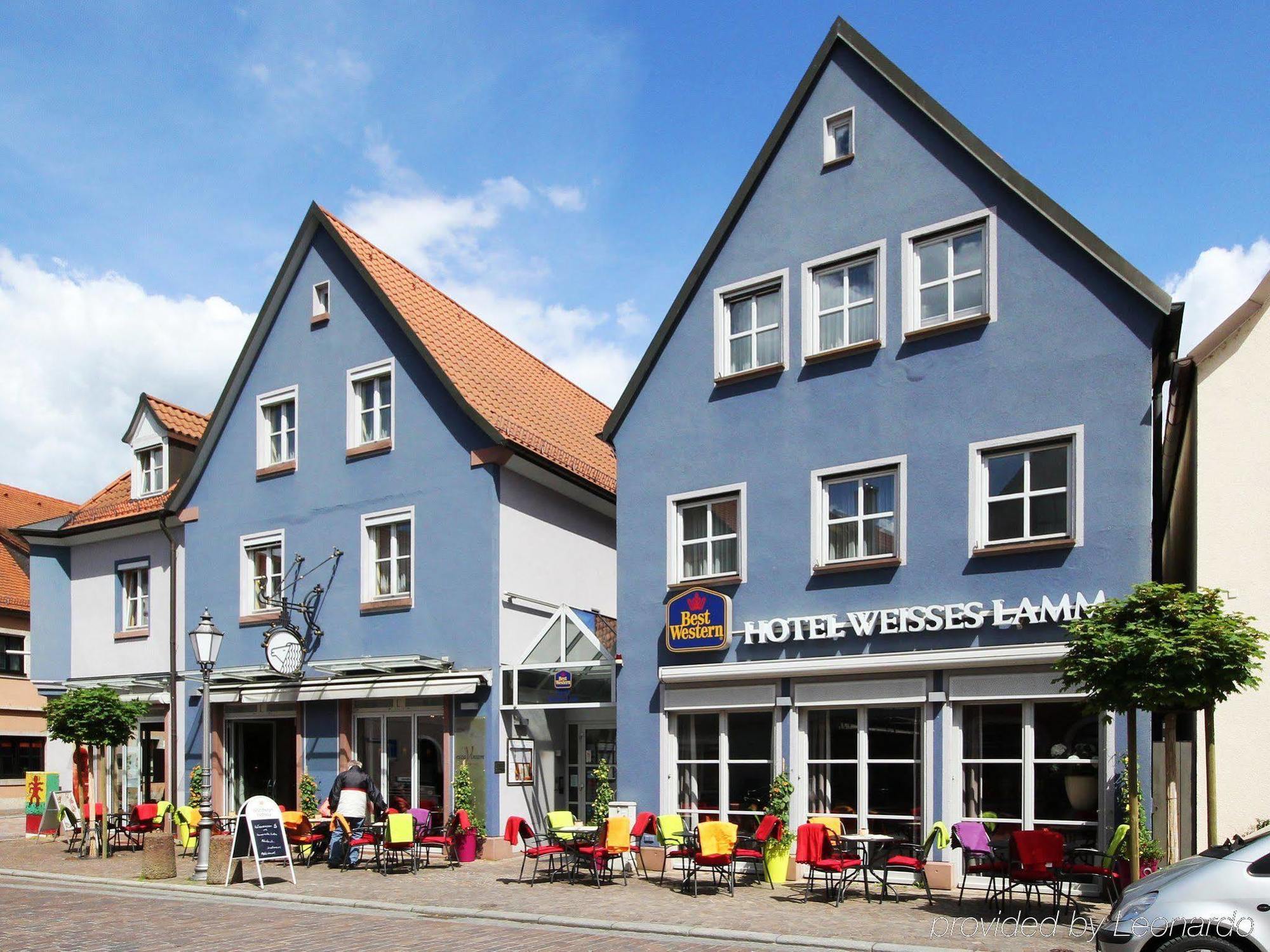 Hotel Weisses Lamm Veitshochheim Bagian luar foto